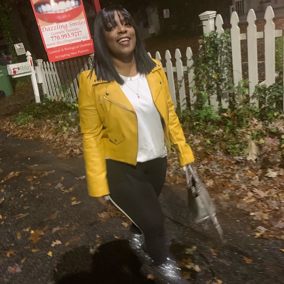 Meet your Posher, Tashay - Picture 4 of 5